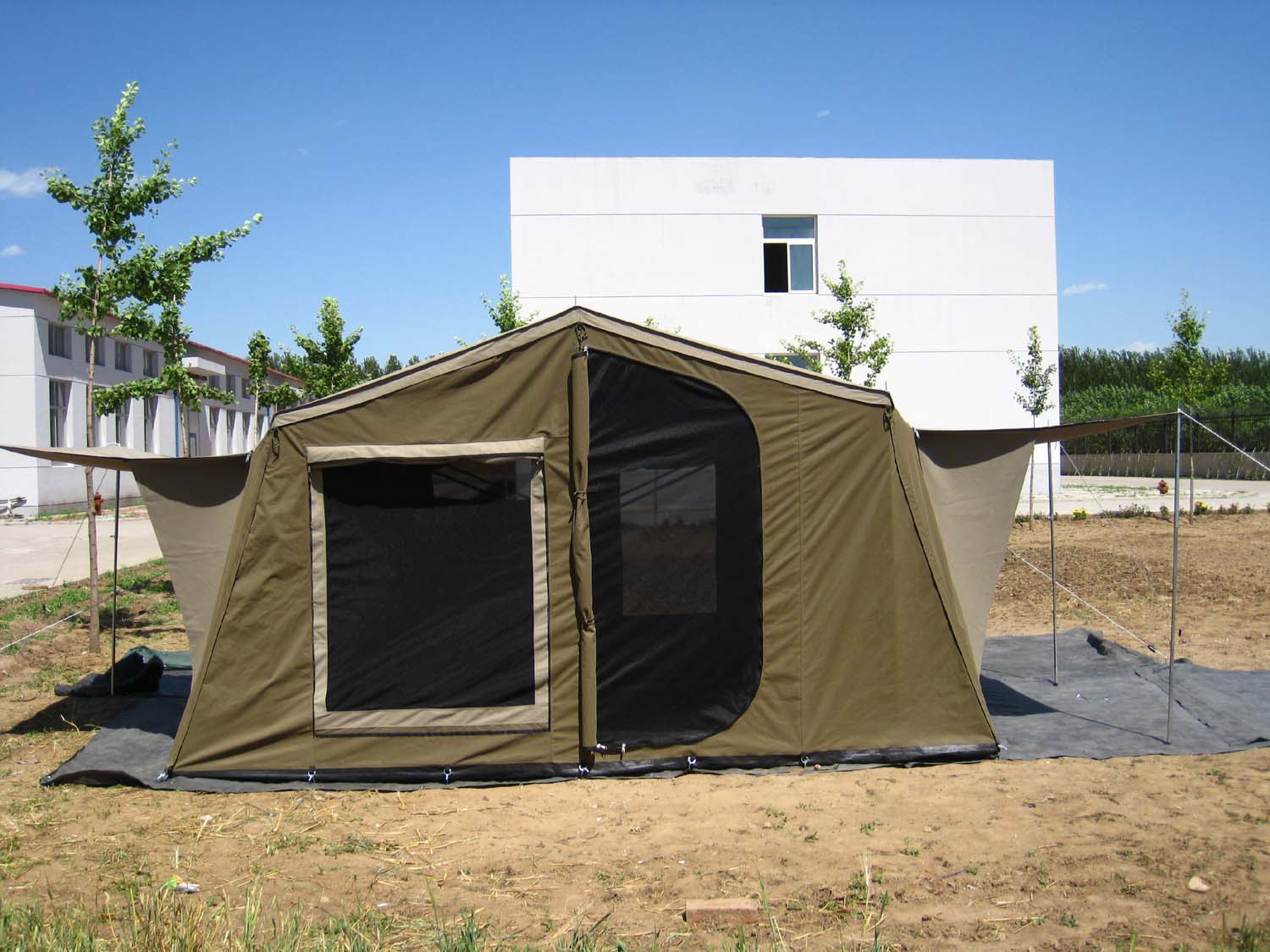 أكثر مقطورات التخييم شعبية للس - مراجعة Off Road Camper Trailer Tent وسعره