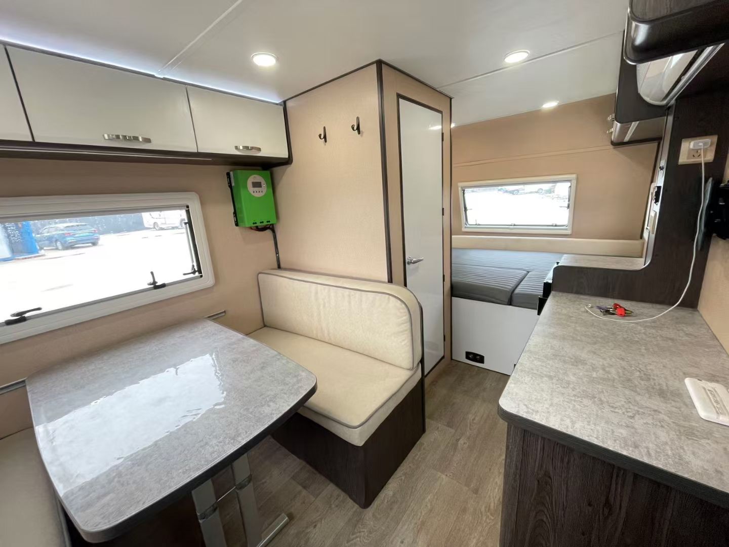 مقطورة تخييم صغيرة بتعليق مستق - مراجعة Camper Trailer Suspension Independent وسعره