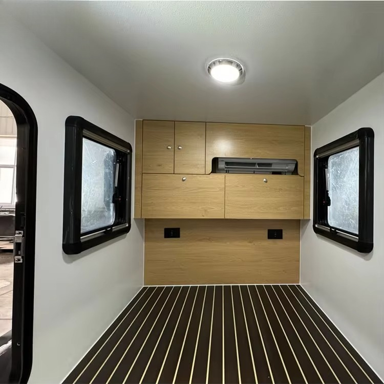 مقطورة تخييم صغيرة مدمجة للطرق - مراجعة Camper Trailer Roof Rack وسعره