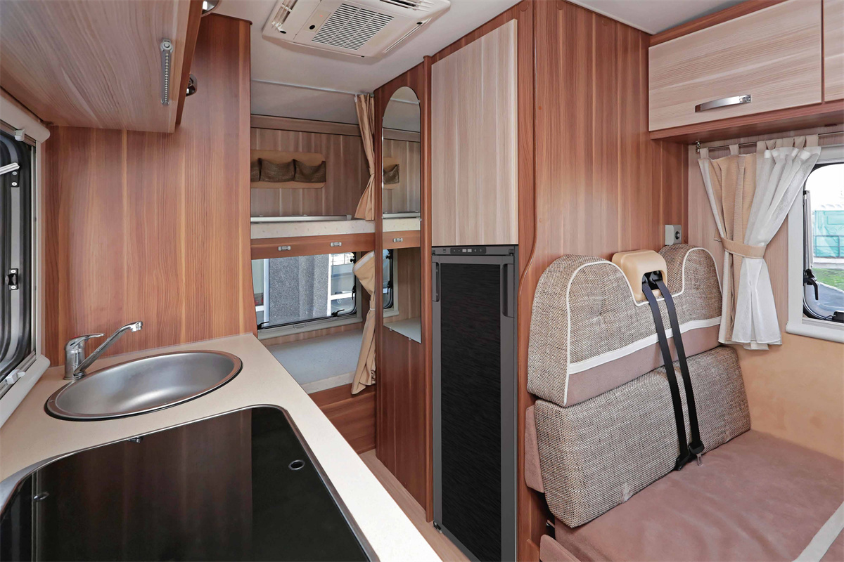 ثلاجة سيارة 90 لتر بضاغط 12 فو - مراجعة 12V Fridge Freezer Rv وسعره