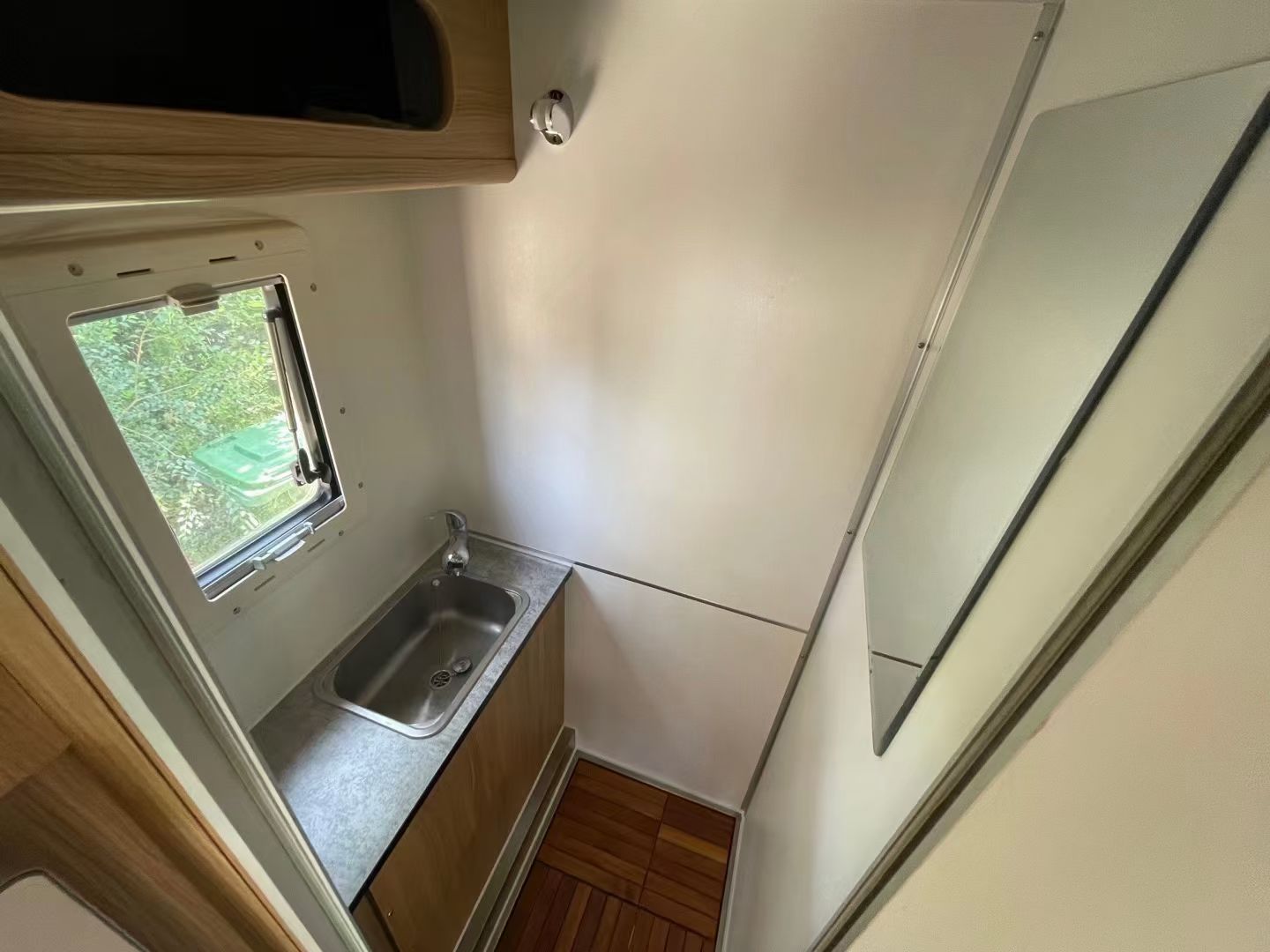 عربة تخييم فاخرة للطرق الوعرة  - مراجعة Camper Trailer Suspension Independent وسعره